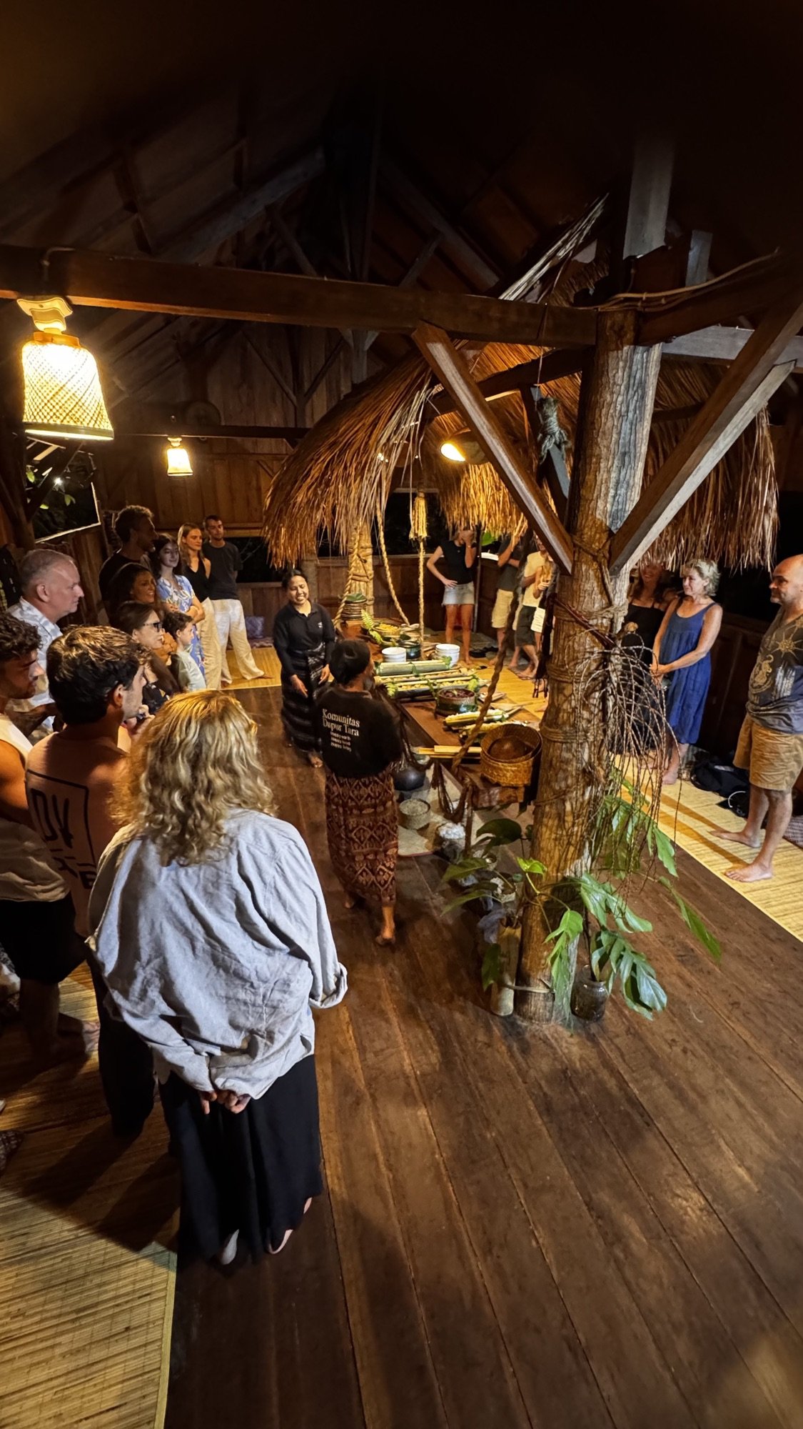 Trade Rate Sheet - Dapur Tara 3 A full group gathered in the longhouse around the table