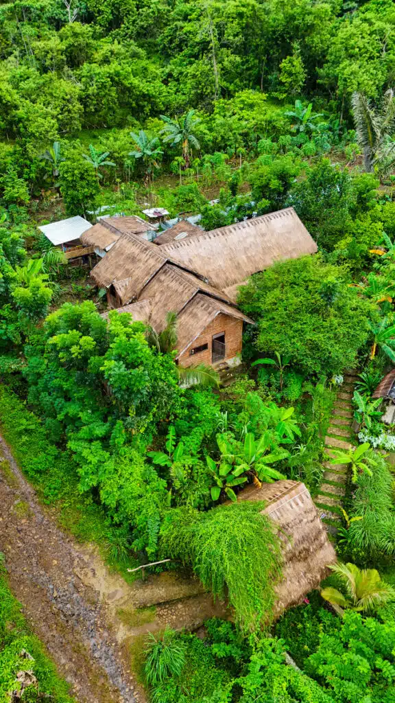 How to Get to Dapur Tara Flores | Travel Info & Local Access 2 Restaurant building at Dapur Tara Flores
